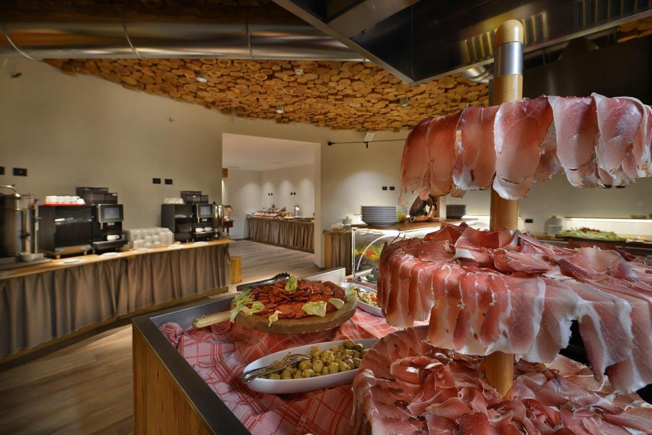 Alpen Resort Bivio 리비뇨 외부 사진